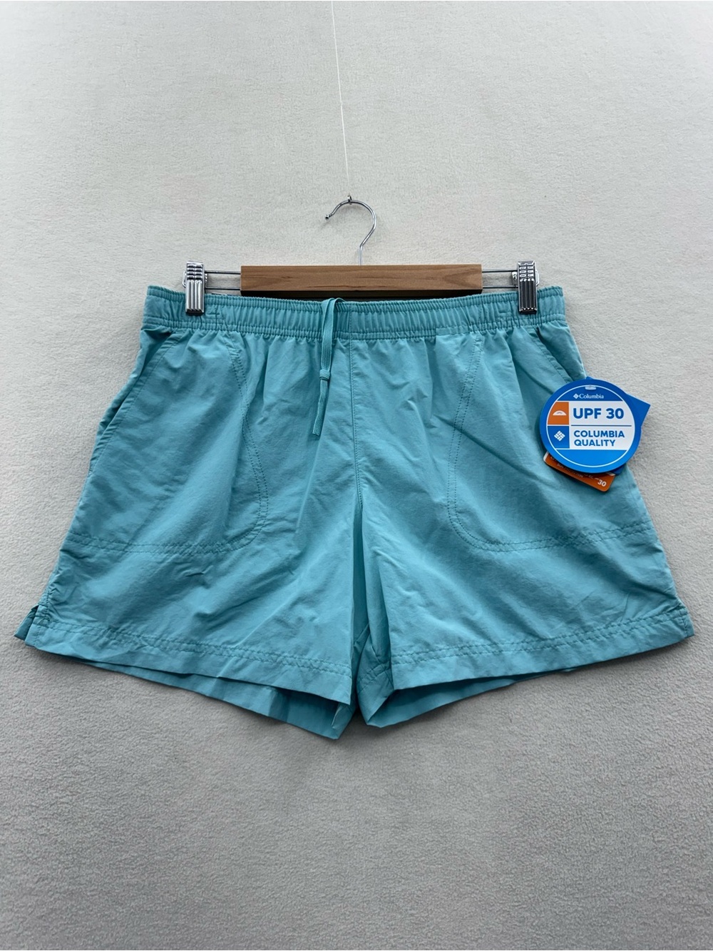 Columbia Women Medium Court Short Blue 100% Nylon Pockets Elastic NWT